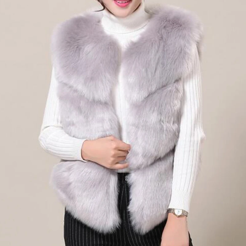 Жилет из искусственного меха с высокой посадкой черная зимняя женская теплая