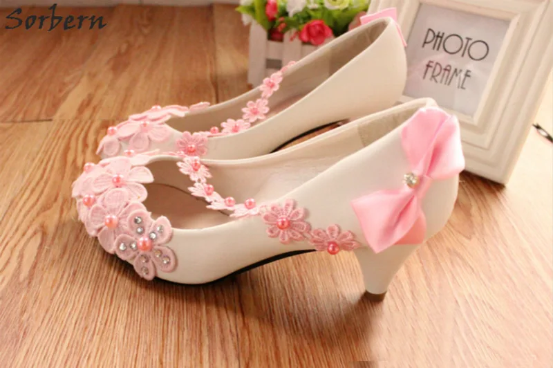 Розовые свадебные туфли с цветочным кружевом Sorbern боковыми кружевными ремешками