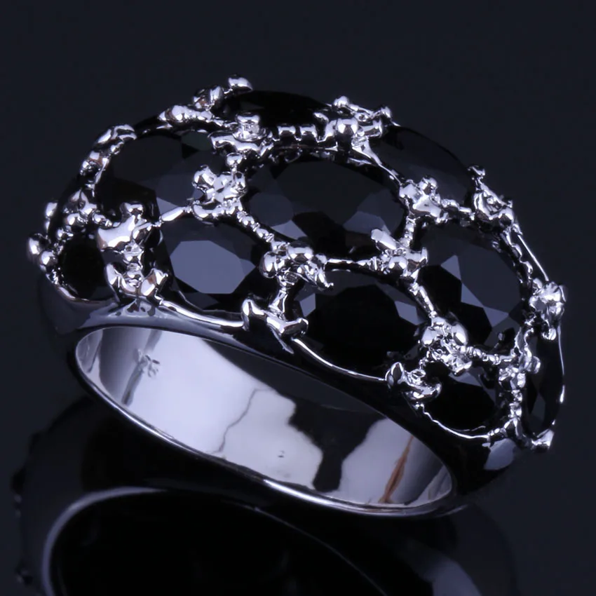 

Attractive Oval Black Cubic Zirconia Silver Plated Ring V0587