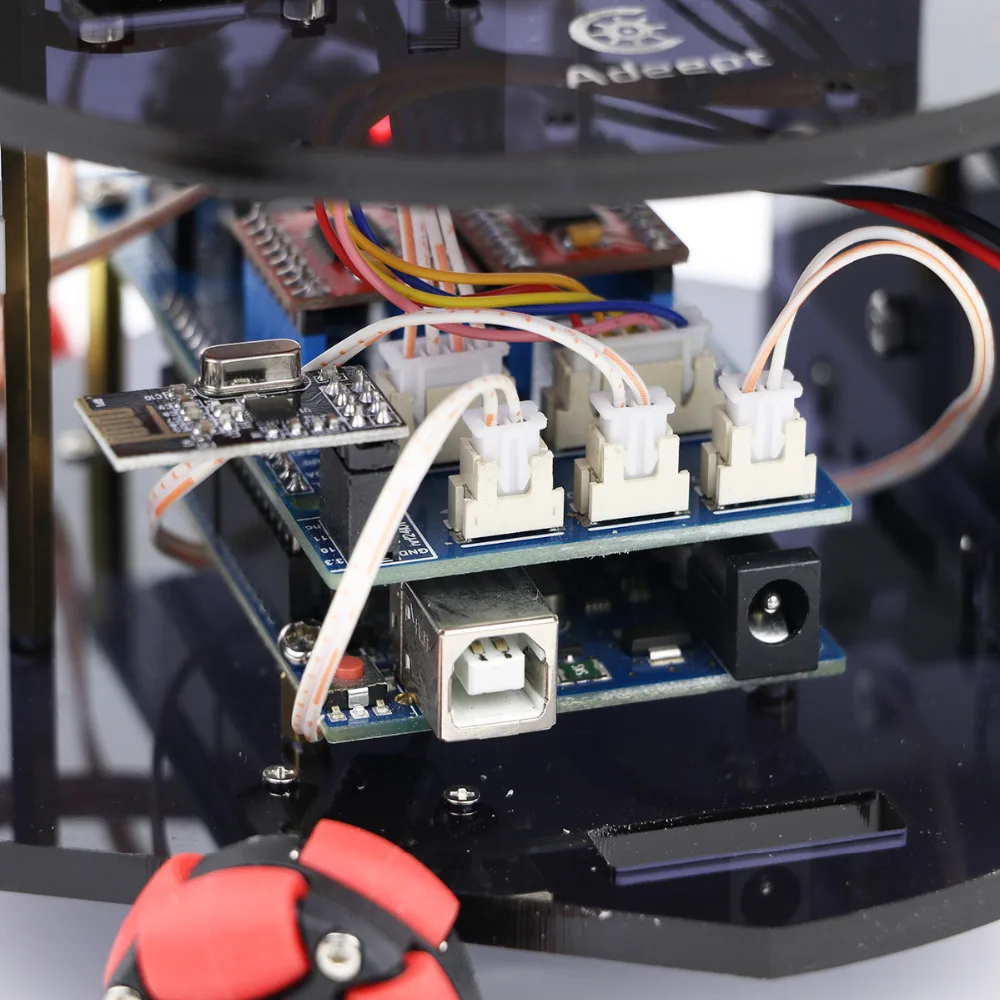 Adeept всенаправленные колеса умный автомобильный комплект для Arduino, дистанционное Управление автомобиля исходя из NRF24L01 2,4G Беспроводной, р/у машинка для Arduino