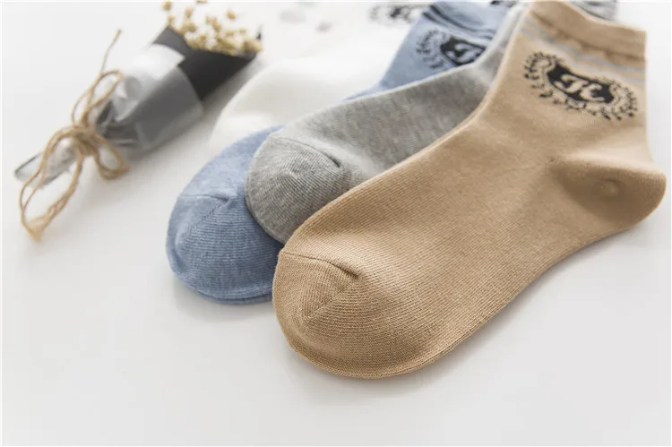 2018 милые женские хлопковые крутые короткие носки в стиле Харадзюку С мультяшными