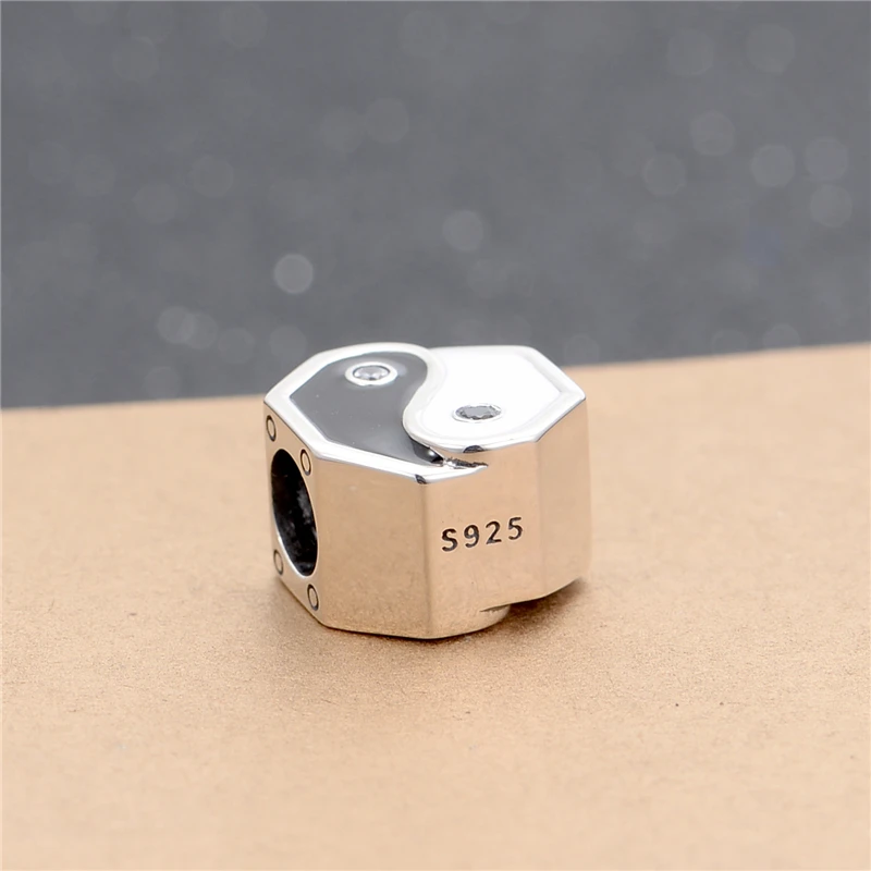 Бусины шармы Инь Янь с черно белыми камнями подходят для оригинального