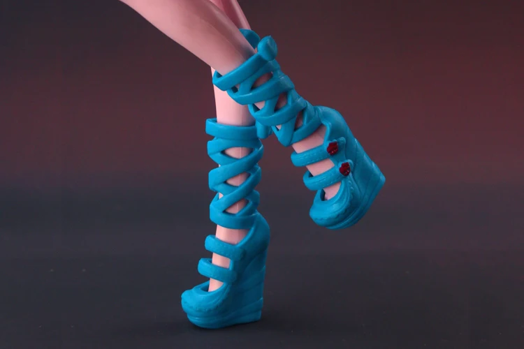Новинка года; яркие аксессуары; оригинальная обувь для куклы monster high; модная обувь в форме зонта; Доступно 15 моделей обуви
