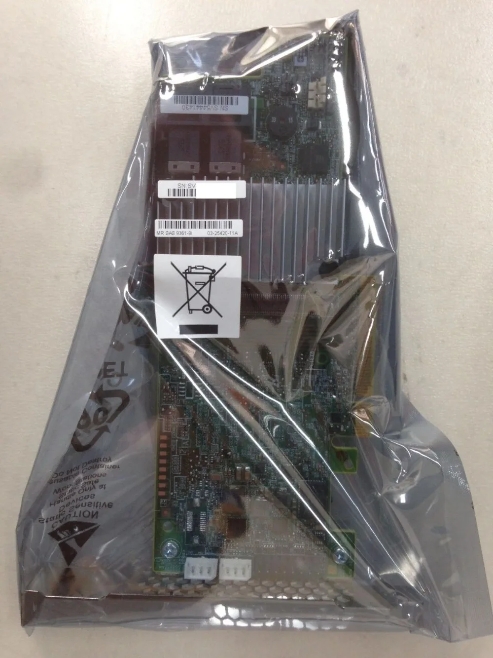 LSI MegaRAID SAS 9361-8i LSI00417 12Gb/s Retailpack | Мобильные телефоны и аксессуары