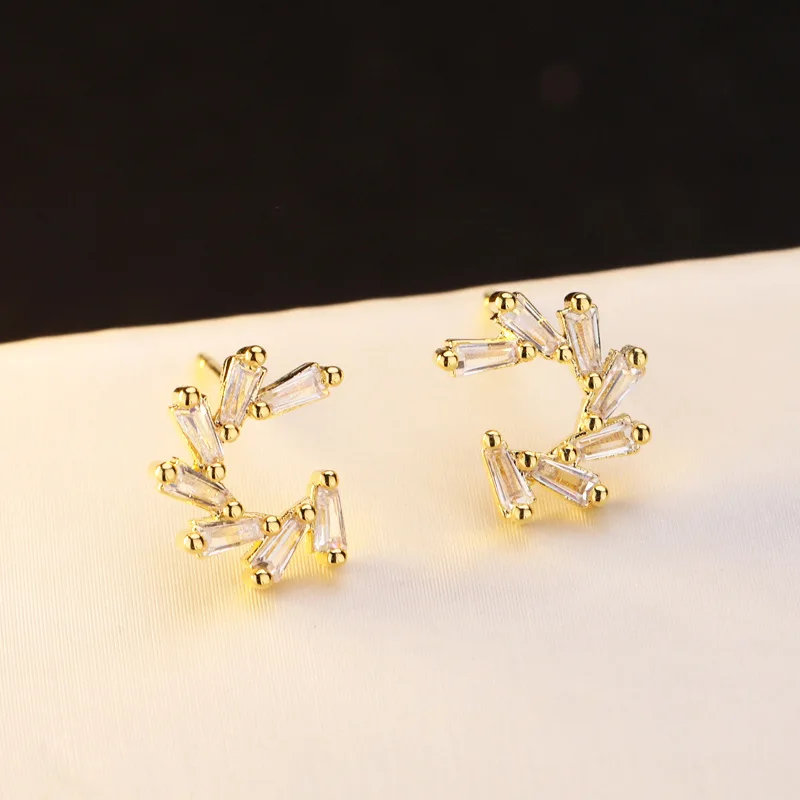 Маленькие серьги с розовым цирконием и кристаллом посеребренные женские