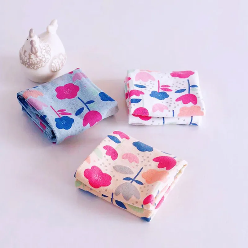 Новинка Хлопковая одежда с круглым вырезом и цветочным принтом для малышей