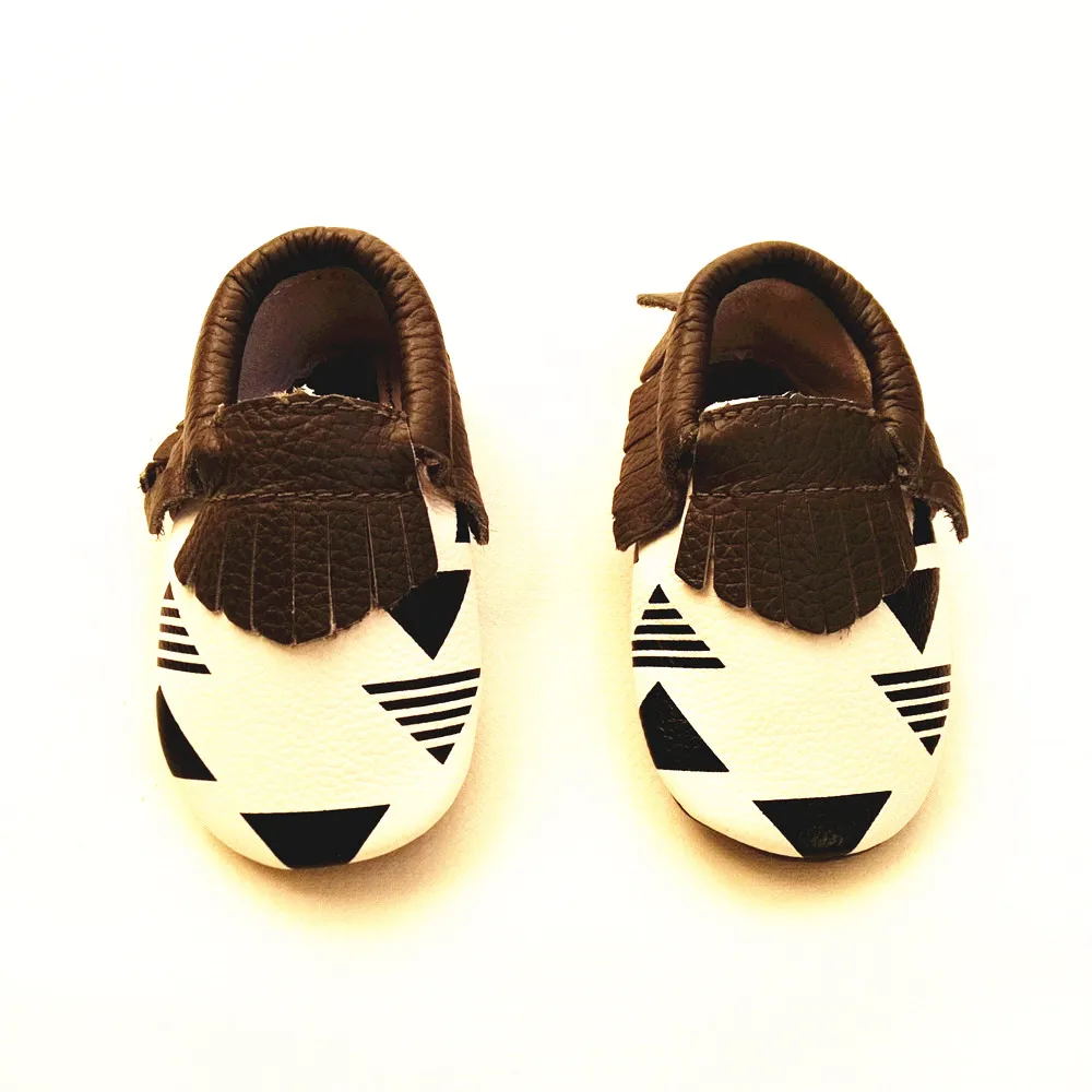 Новинка Разноцветные детские мокасины из натуральной кожи с вышивкой детская