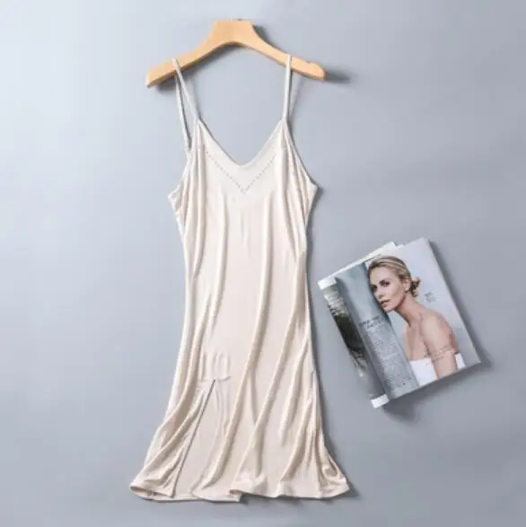 

Women's 50% Silk 50% Viscose Full Slip Nightdress Sleepwear Chemise Adjustable Straps SG332