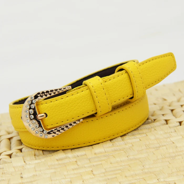 Женский джинсовый ремень удлиненный модный украшенный бриллиантами белый