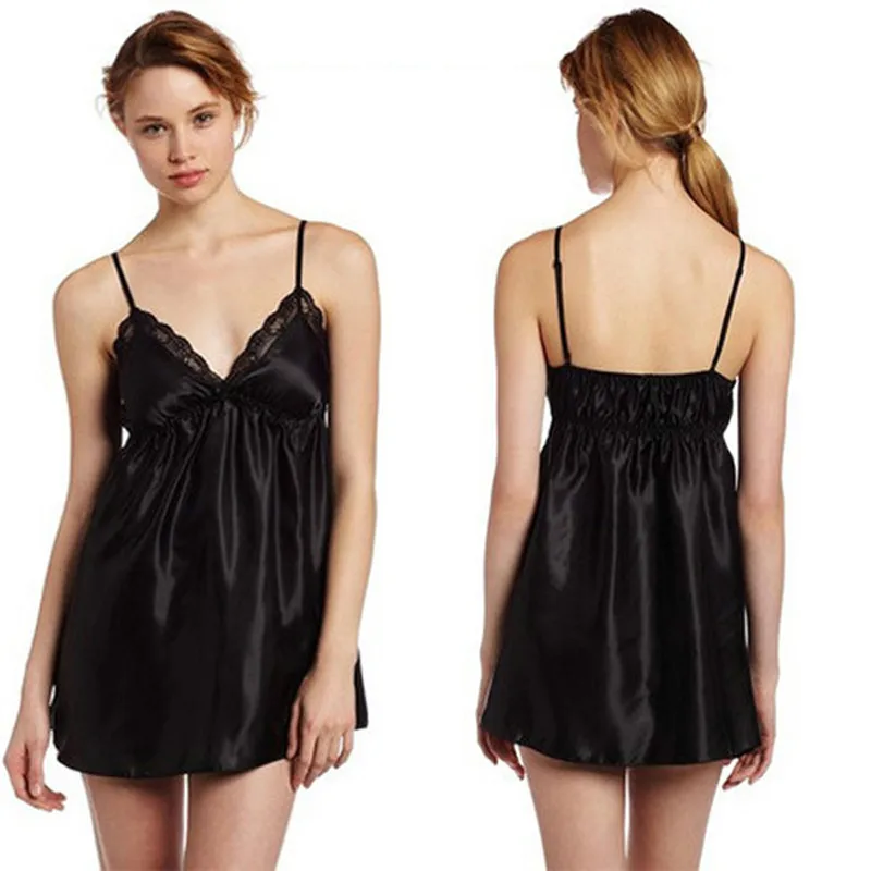 Сексуальная женская ночная рубашка Черная кружевная на тонких бретельках мини