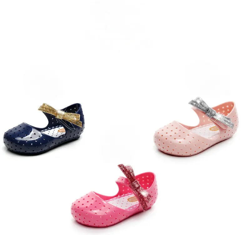 Новинка лета 2017 мини босоножки с блестящим бантом женская обувь дырками желе для