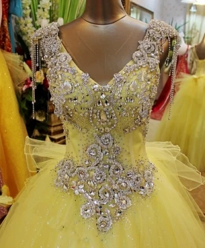 Цвет: желтый Real Photo Luxury Wedding Dresses Ball Gown V-neck Crystal Stones Beaded Long Sexy Bridal Dress Wedding Gowns Vestidos - Цвет: Цвет: желтый