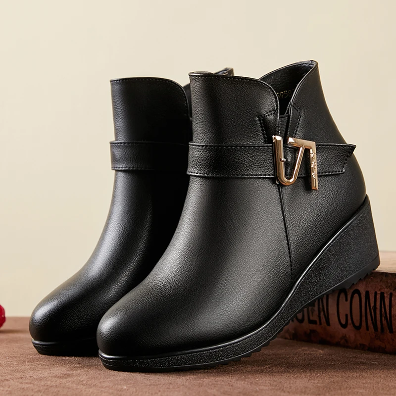 Autumn And Winter mother cotton shoes leather thin velvet warm women's Snow Boots Middle-aged Women Shoes High Heeled Boot | Обувь
