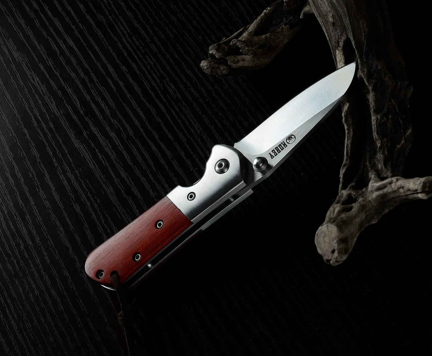 KUBEY KU112 карманные ножи с деревянной ручкой бритвы острое лезвие безопасности складной Открытый кемпинг охотничий нож инструмент, маленький размер