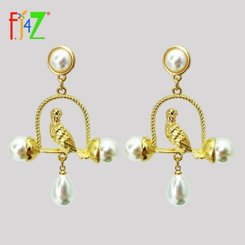 

F.J4Z New Gorgeous Pearl Earrings Fashion Design Cute Bird in Cage Statement Earring for Women 925silver Needle Allergy free