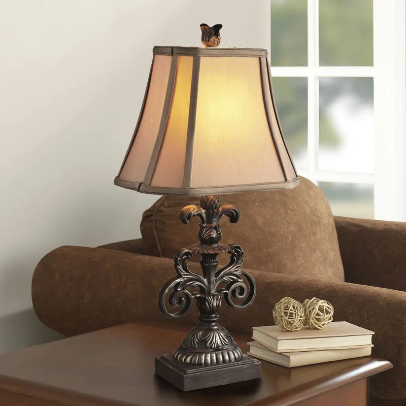 Настольная лампа в европейском стиле для кабинета прикроватный светильник ретро