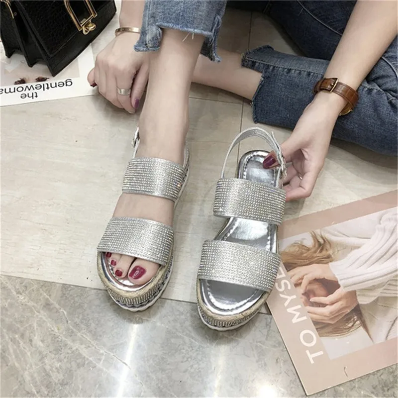 2019 г. Летние женские сандалии на толстой подошве в римском стиле высокого