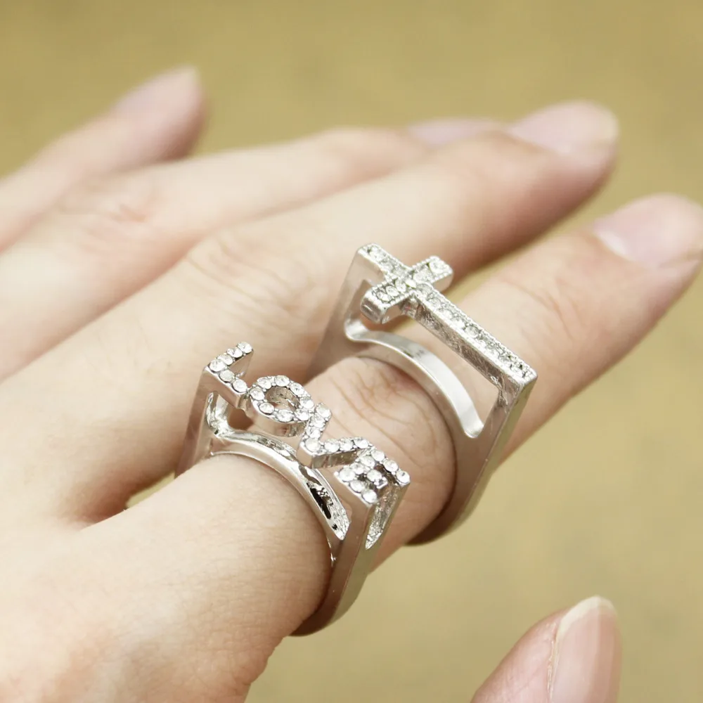 

Pack 2 Silver Plated Catholic Religious Cross Church Marry Love Crystal Band Rings Finger Set Jewelry Men anel Wedding Bijoux