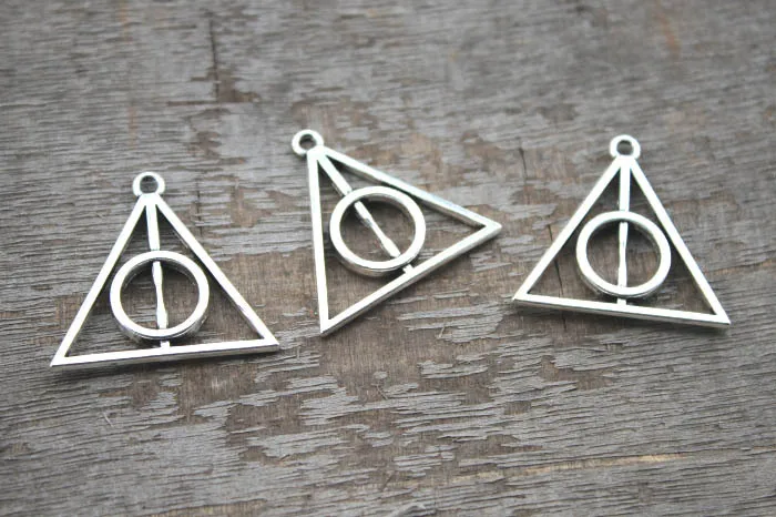 8 шт. треугольная подвеска s старинная Серебряная ювелирное изделие 32х32мм|charm