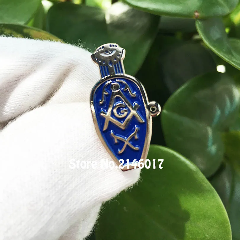 Значок-булавка с изображением синих туфелек Фримасонов-женщин.