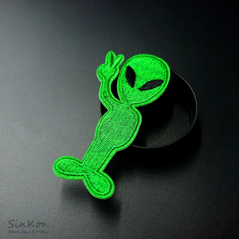 Вышитая нашивка Alien (Размер: 3 7 х8 5 см) приклеивается утюгом аппликация для шитья