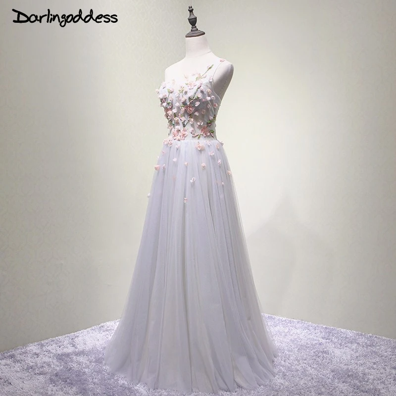 Элегантное серое сексуальное длинное вечернее платье с объемными цветами и