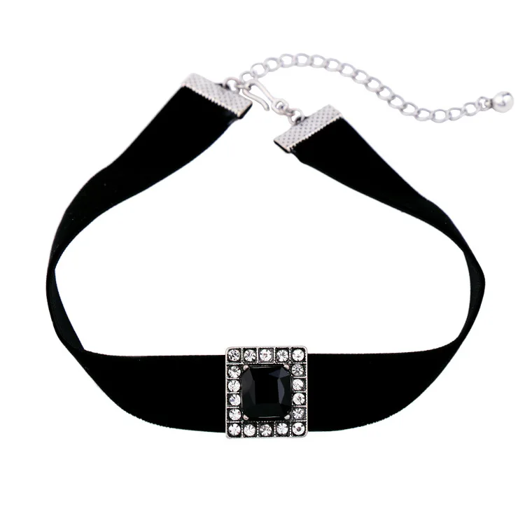 Женское бархатное ожерелье чокер черное с квадратным кристаллом уникальная
