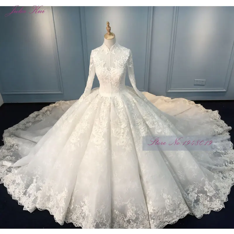 Julia Kui Real Photo Vintage Embroidery Lace Ball Gown Wedding Dress Beading Appliques High Collar Bridal Gown Vestido De Novia