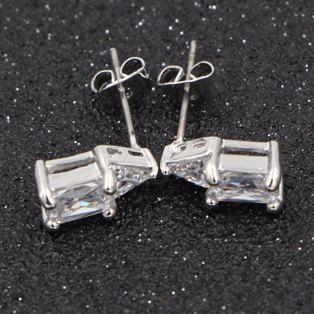 Женские серьги гвоздики HeeZen Серебристые с прозрачными кристаллами и кубическим