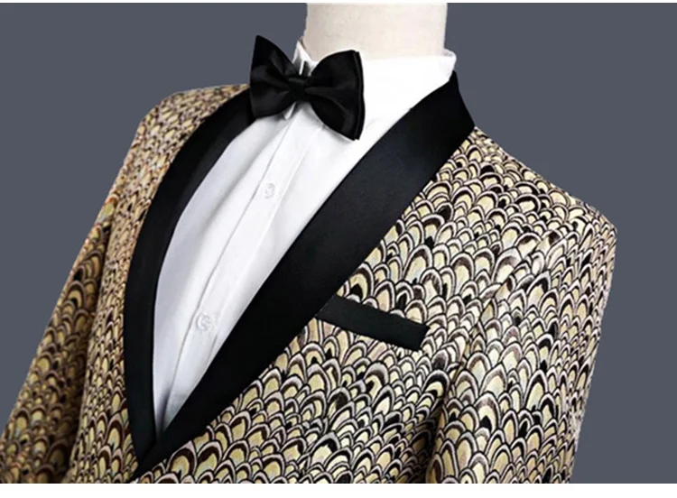 Костюм жаккардовый мужской из 2 предметов блестящий пиджак с золотыми перьями и