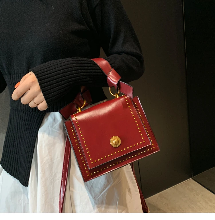 Летняя Новинка, корейская мода ulzzang, хит, цветная сумка на плечо с заклепками, шикарная, Harajuku, однотонная, повседневная, женская, маленькая, квадратная сумка