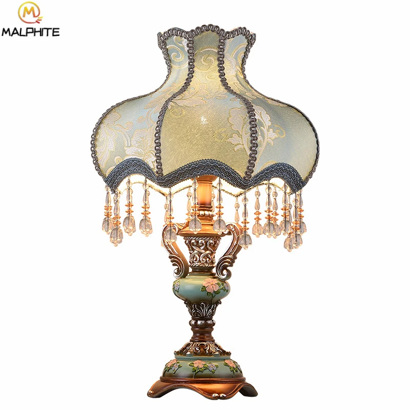 Настольная лампа из смолы в скандинавском стиле прикроватная для спальни