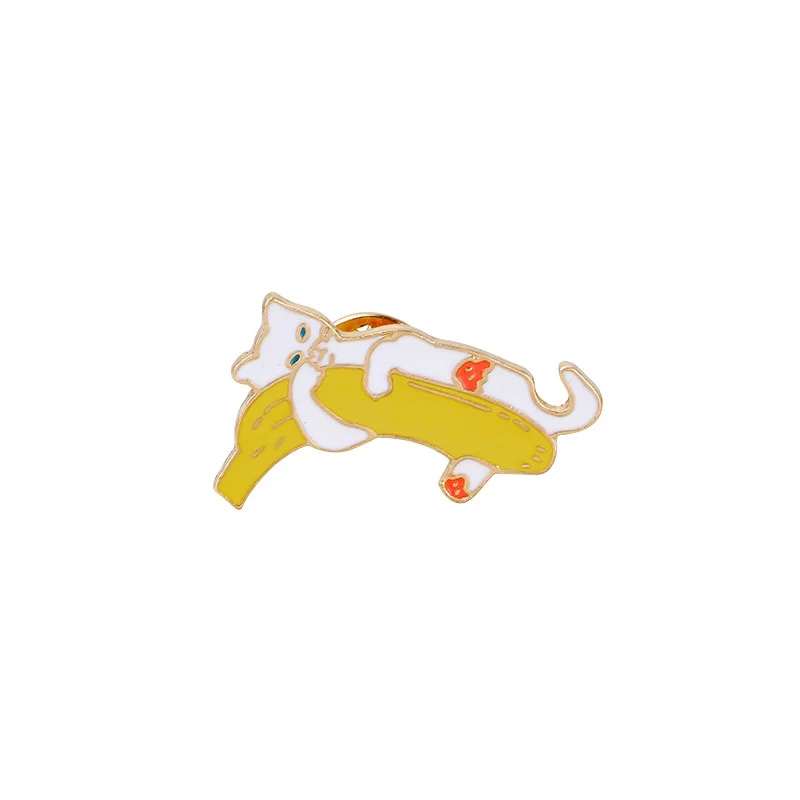 Banana cat Модная брошь в виде мультяшных животных, забавный кот, эмалированные булавки, мужские джинсовые куртки, нагрудные булавки, корсажные значки, Женская коллекция ювелирных изделий, подарки - Окраска металла: Banana cat