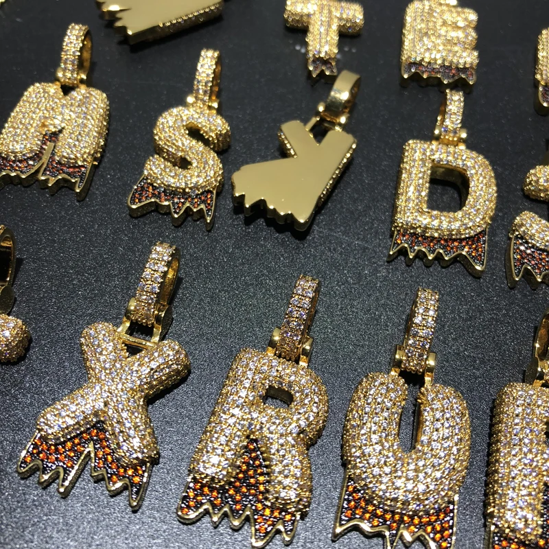 

Custom namepolate pendant iced out personal pendant