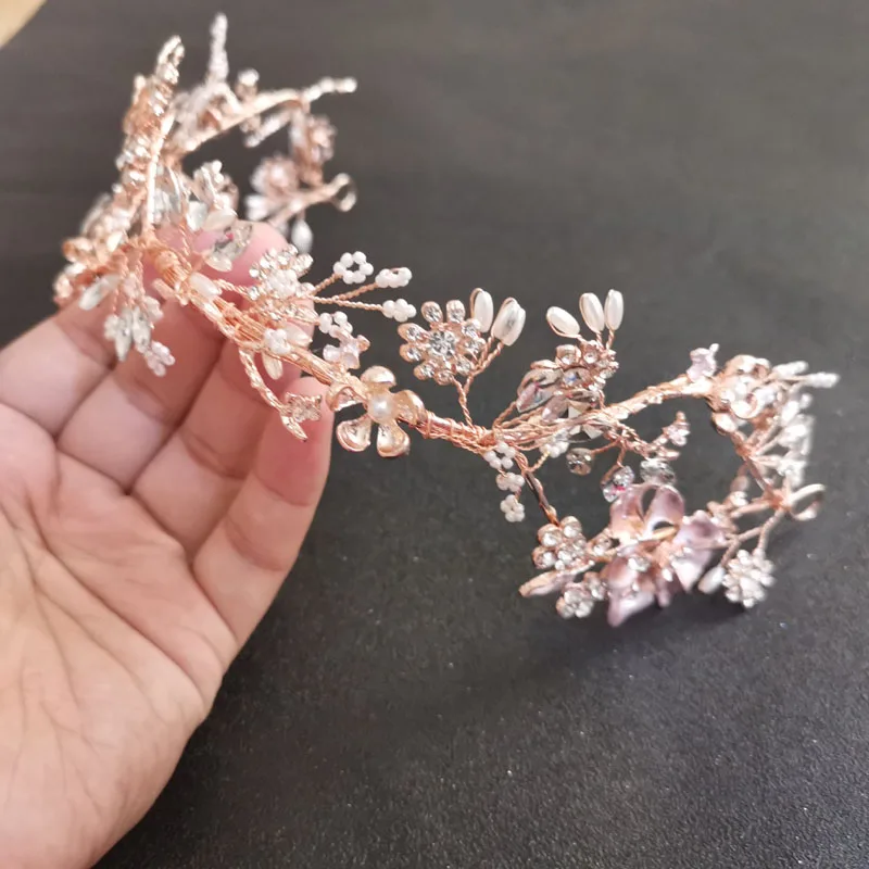 Свадебная тиара с кристаллами и жемчугом ручной работы SLBRIDAL повязка на голову