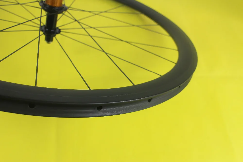 Ультра легкий 645 г 38 мм Дорожный велосипед трубчатое заднее колесо из углеродного