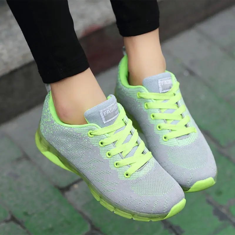 Женские кроссовки 2021 модная дышащая сетчатая повседневная обувь однотонные