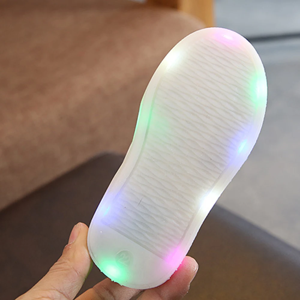 New Kids shoes Led shoes Casual Sport Running Shoes Sneakers Children Luminous Shoes Boys Girls Stripe Baby Non-slip Sneakers
