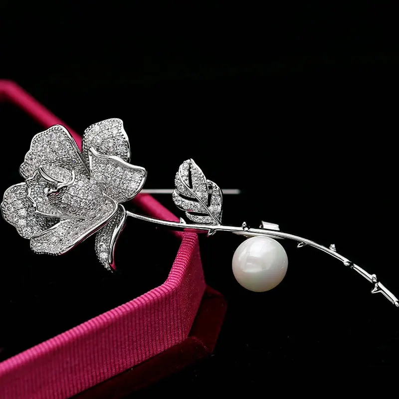 Женская Брошь в виде Розы SINZRY с фианитом