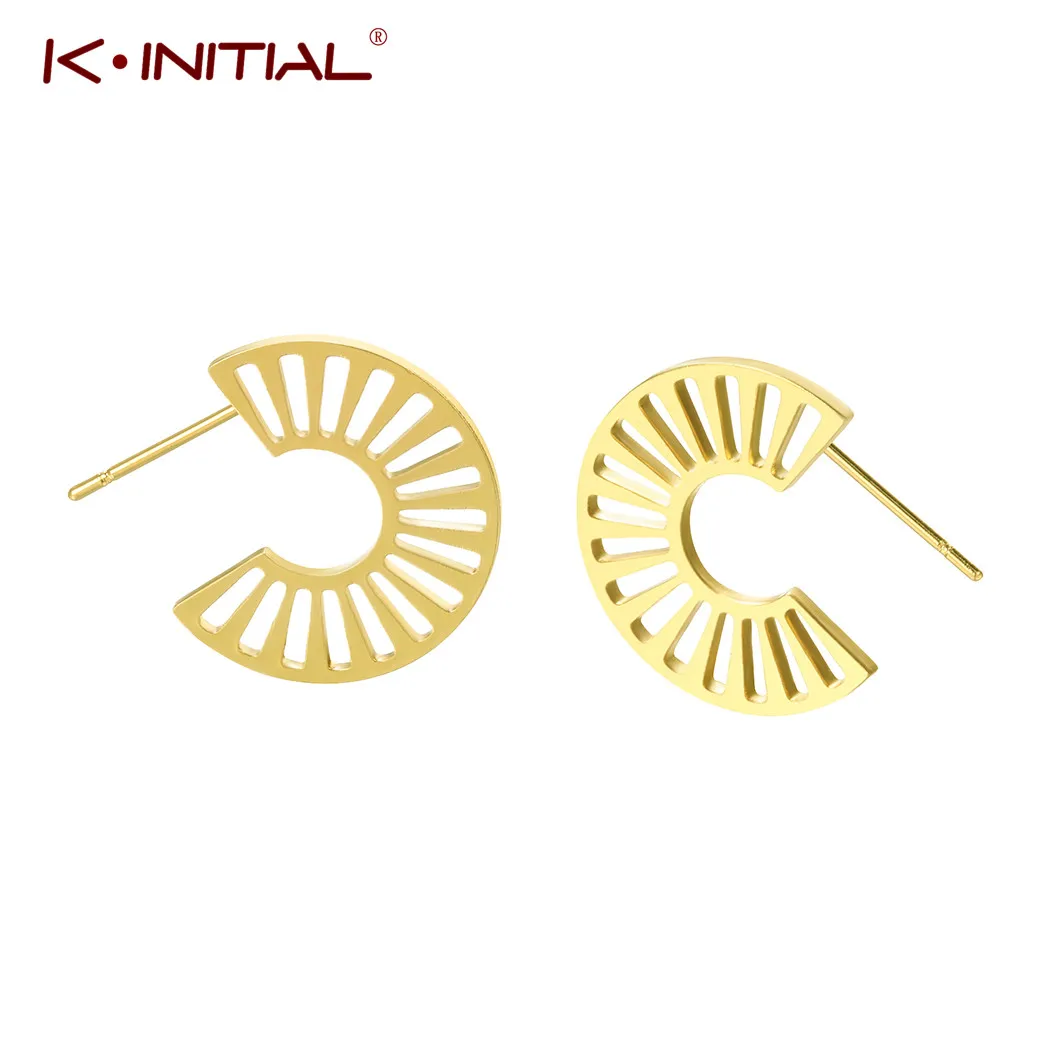 

Kinitial New Gold Color Semicircle Earrings for Women Girl Geometric Abstract 18mm Hollow Half Round Earrings statement Brincos