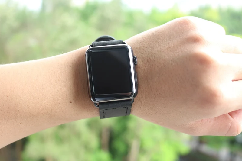 URVOI ремешок для apple watch series 4 3 2 ремешок для iwatch Классическая Пряжка ремешок ручной работы ретро кожаный ремешок 40 44 мм