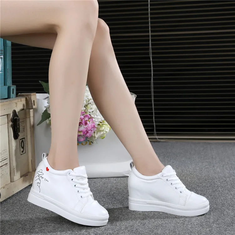 hot sale 2017 high to help wild British style walking shoes Genuine Leather woman Outdoor comfort sport shoes chaussure femme
hot sale 2017 high to help wild British style walking shoes Genuine Leather woman Outdoor comfort sport shoes chaussure femme