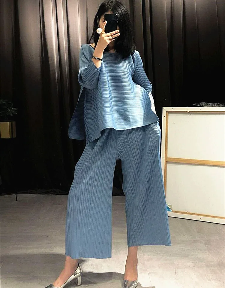 Changpleat свободные женские комплекты Miyak плиссированные модные однотонные свободные штаны и футболки из двух предметов женские костюмы плюс Размеры прилив