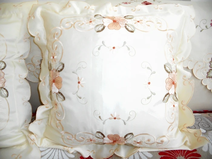 Чехол-наволочка с цветочной вышивкой из натурального хлопка | Дом и сад