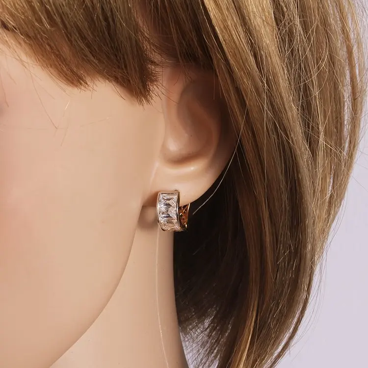 Разноцветные маленькие серьги кольца золотистого цвета женские Bijoux bocle Oreille Femme