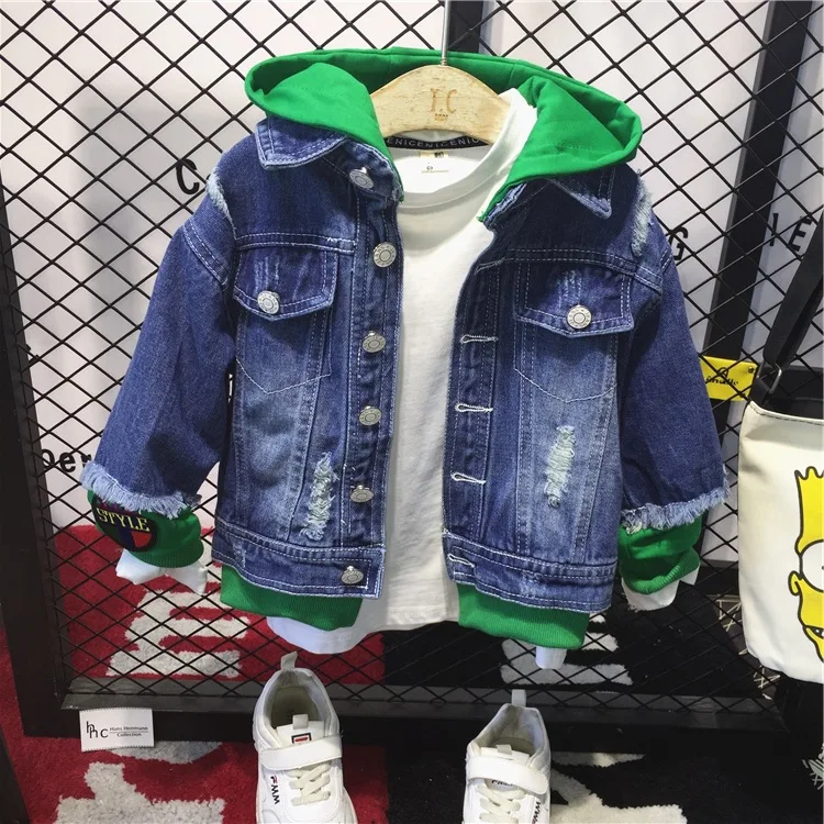 Осенняя куртка для маленьких мальчиков 2018 г. джинсовое пальто имитация двух
