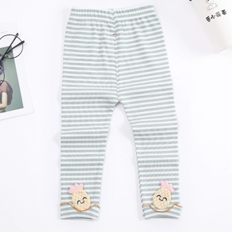 Повседневные брюки для девочек трикотажные в полоску с принтом и шаговым швом