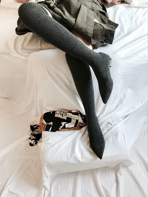 grey flat heel Knsvvli/вязаные женские ботфорты выше колена на высоком каблуке сапоги-носки с острым носком женская обувь на плоской подошве черные, серые эластичные сапоги до бедра - Цвет: grey flat heel
