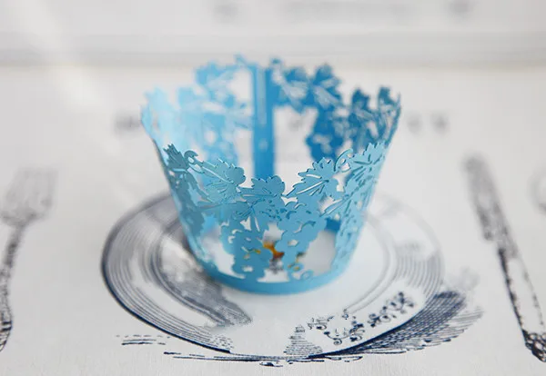 

Free shipping pearl paper cup cake wrapper blue grape vine decoration paper muffin cup wrappers decoration party supply
