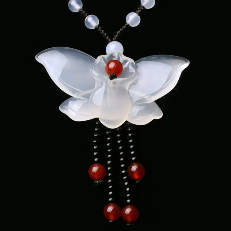 

QIANXU Chalcedony Butterfly Necklace Pendant Long Sweater Necklace Drop Ship